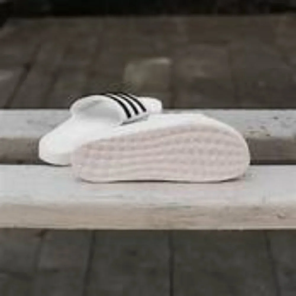 adidas ADILETTE BOOST FY8155 size 10 unisex - Picture 2 of 3